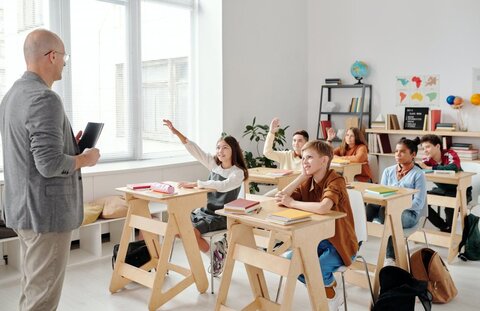 مدارس آرهوس دانمارک میزبان دستگاه هوشمند ضدکرونا