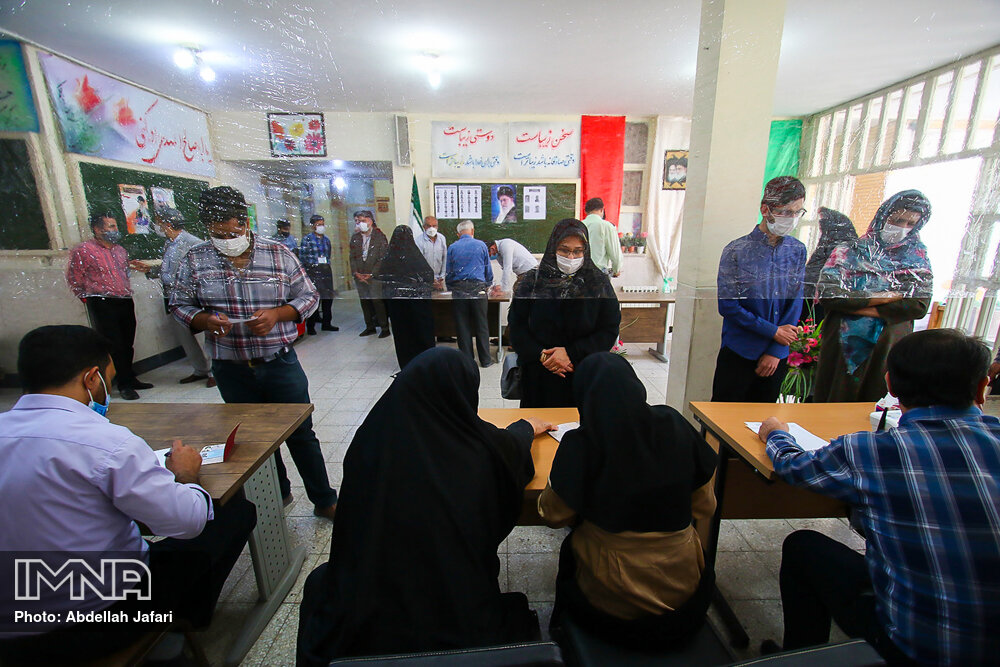 مشارکت ۶۰ درصدی مردم استان کرمان در انتخابات