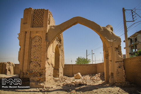  Haftshuyeh Grand Mosque stands in need of renovation