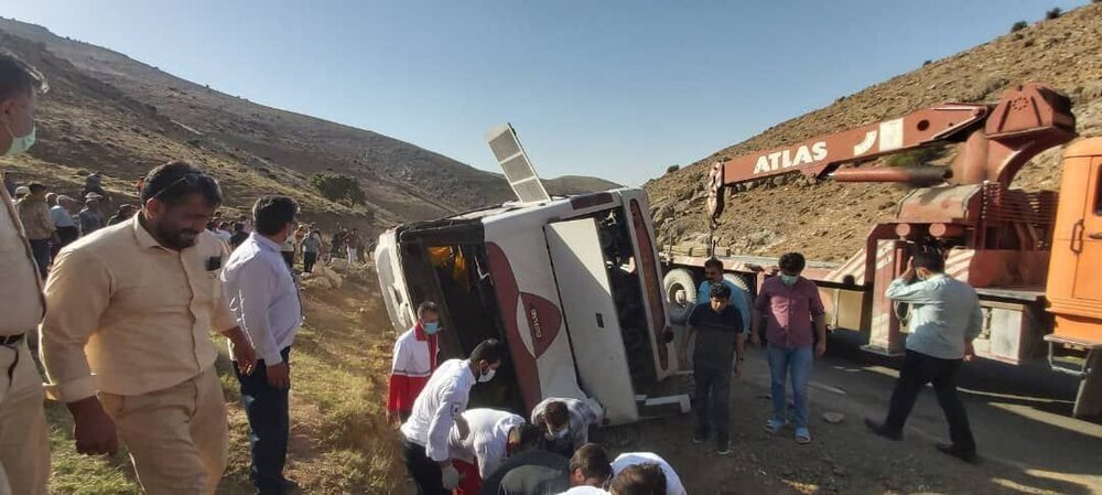 علت حادثه اتوبوس خبرنگاران در نقده اعلام شد
