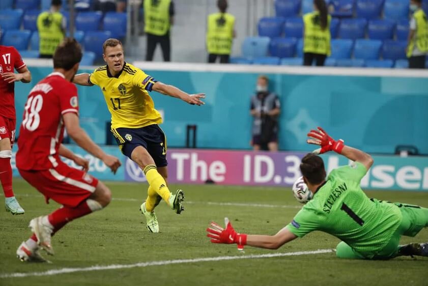 سوئد ۳- لهستان ۲/ صدرنشینی دراماتیک در آخرین ثانیه