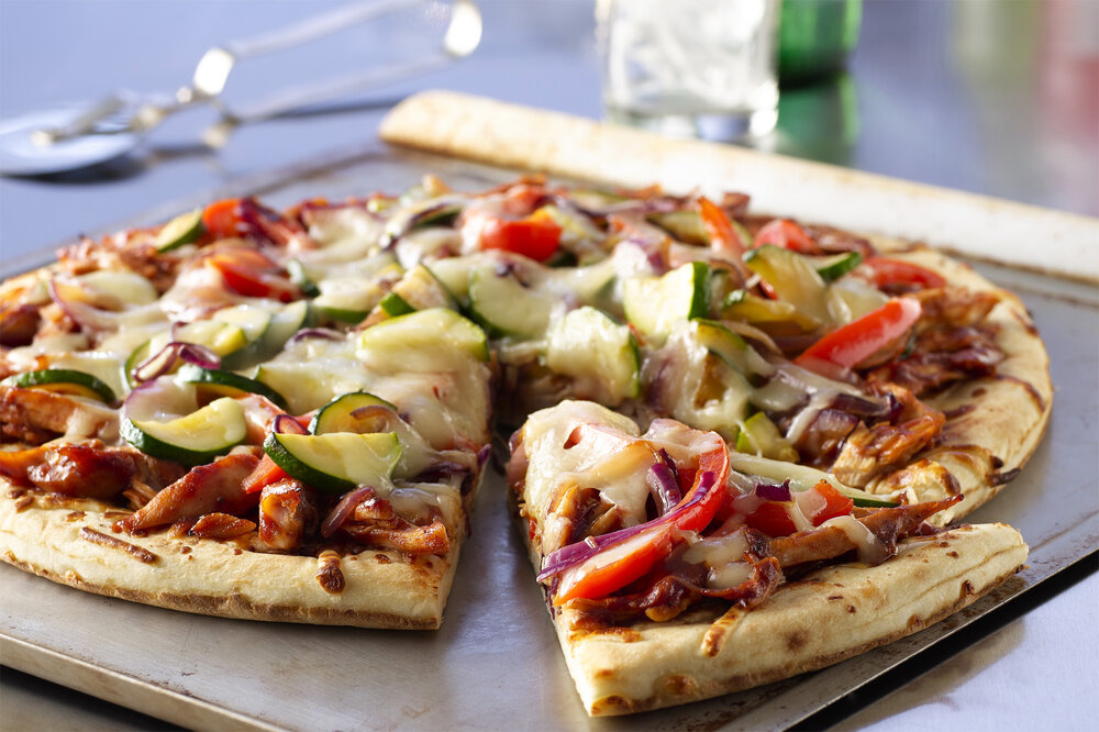طرز تهیه پیتزا سبزیجات خانگی + نکات کلیدی و آموزش مرحله به مرحله تهیه خمیر پیتزا