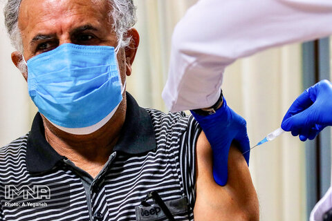 واکسینه شدن ۶۱ درصد سالمندان اصفهانی