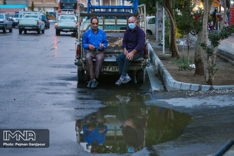  Summer rain refreshes Isfahan