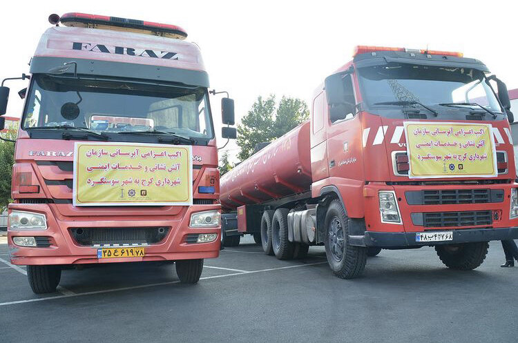 اعزام ۲ دستگاه تریلر آبرسان از شهرداری کرج به سوسنگرد