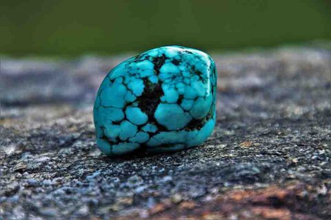 خواص سنگ فیروزه اصل + انواع، طرز نگهداری و عکس