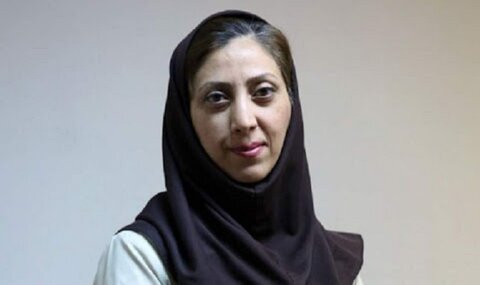 لیلا حسینی داور جشنواره «درخت زردآلو» شد