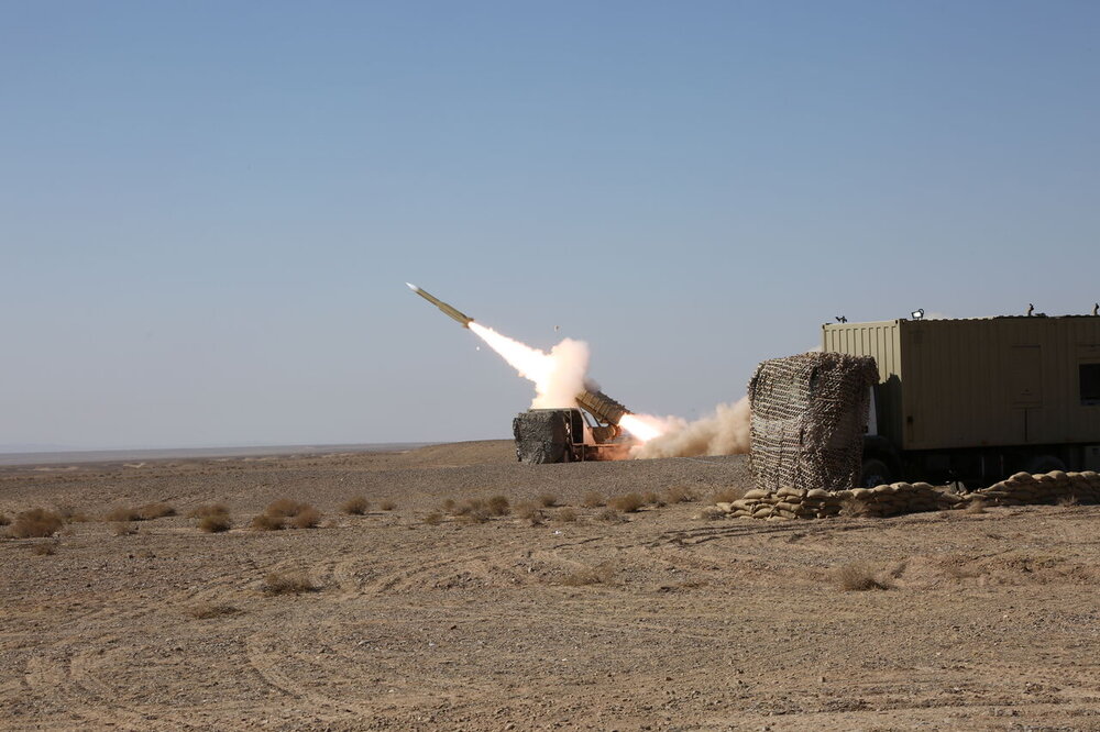 غرش موشک‌های بومی مرصاد ۱۶ در آسمان اقتدار دفاعی ایران