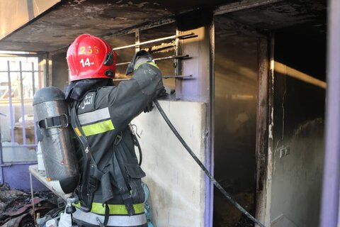 آتش‌سوزی مغازه ماهی‌فروشی در رودسر دو مصدوم بر جای گذاشت