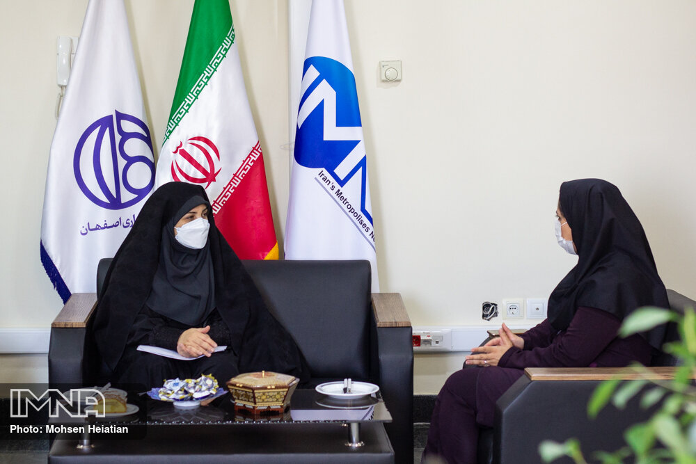 زنان در نگاه تنها عضو زن شورای شهر اصفهان
