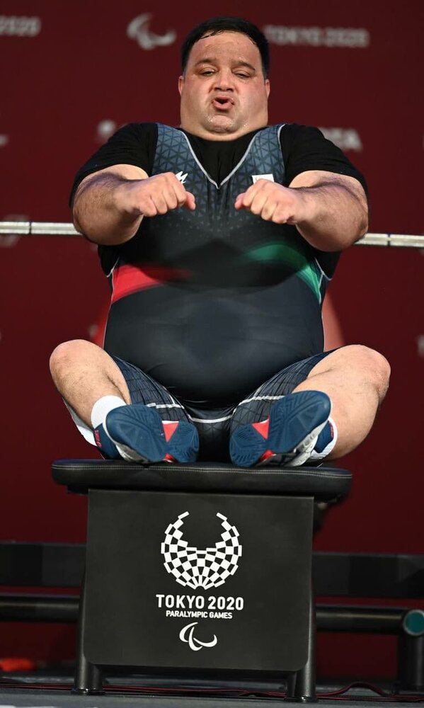 منصور پورمیرزایی نایب قهرمان وزنه‌برداری در پارالمپیک توکیو + بیوگرافی و افتخارات