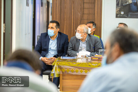 بازدید اعضای شورای شهر از پروژه قطار شهری