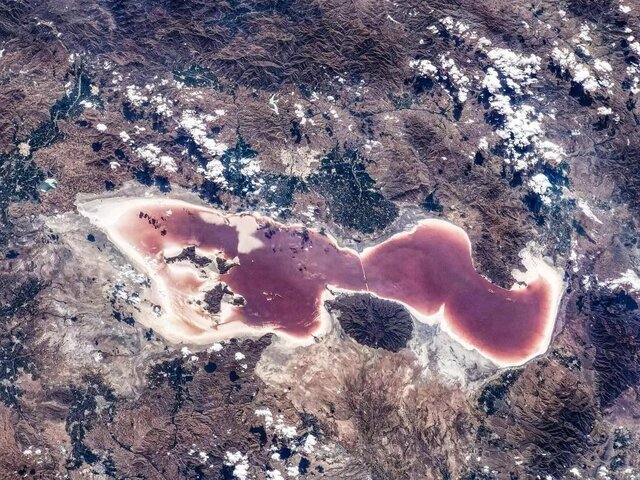 خشک کردن عمدی دریاچه ارومیه کذب است
