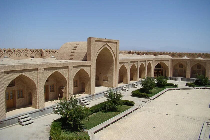 گشتی در کاروانسراهای کهن اصفهان