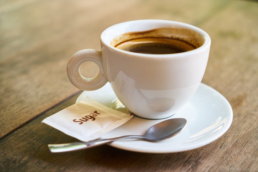 تاثیر قهوه بر بی خوابی + انواع، اثر و عوارض کافئین