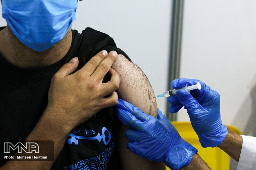 ۸۴ درصد اتباع خارجه در کاشان واکسینه شدند