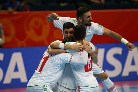 ایران _ قزاقستان / یک پیروزی تا حضور در جمع چهار تیم برتر دنیا
