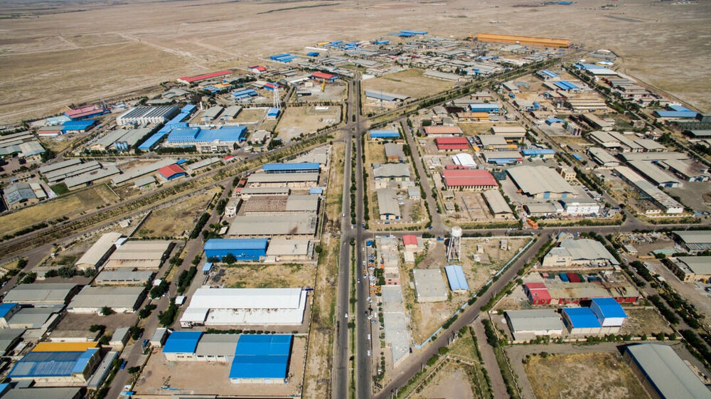 احداث ۲ شهر صنعتی تخصصی در خوزستان / آزادسازی ۴۵ هکتار از اراضی شهرک‌های صنعتی
