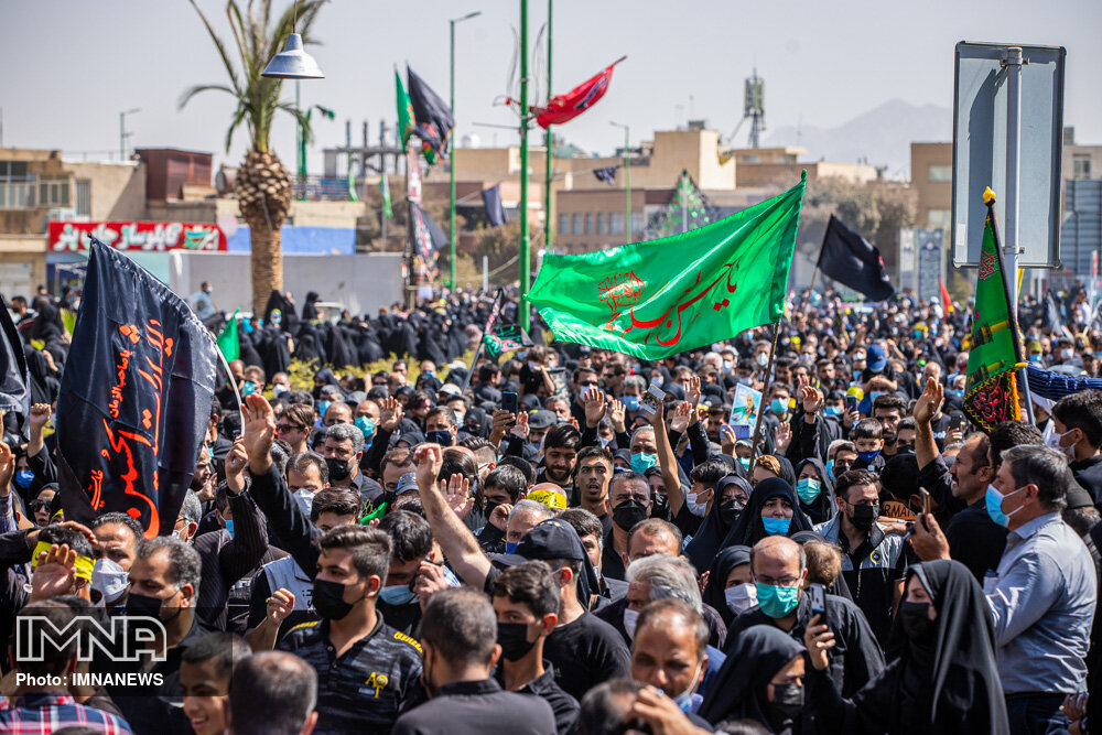 ثبت‌نام بیش از ۱۱۷ هزار زائر اصفهانی برای پیاده‌روی اربعین/مرز مهران در صدر مرزهای انتخابی
