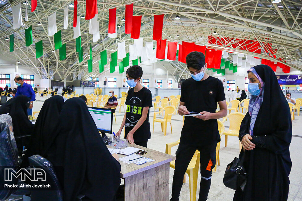برنامه مراکز تجمعی و منتخب واکسیناسیون کووید-۱۹ اصفهان در روز یکشنبه ۱۱ اردیبهشت