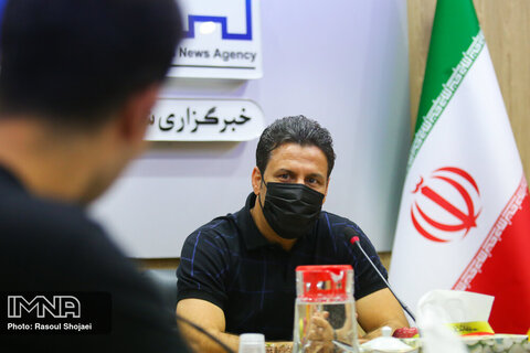 حضور مهدی تارتار در خبرگزاری ایمنا + عکس