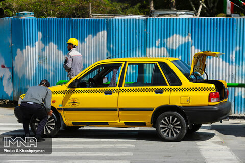فرایند ثبت‌نام بیمه تکمیلی رانندگان تاکسی تهران به‌زودی آغاز می‌شود