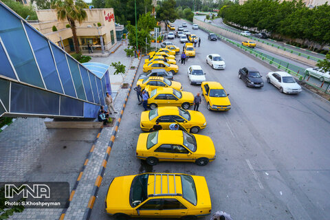 سهم ۱۱ درصدی تاکسی‌ها در سفرهای درون‌شهری اصفهانی‌ها