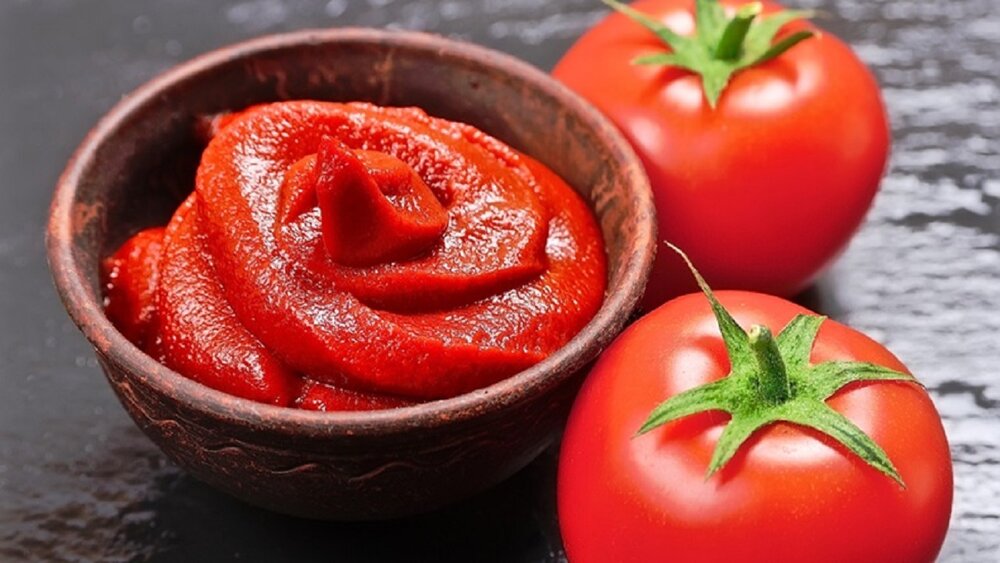 طرز تهیه رب گوجه فرنگی خانگی+ نکات کلیدی و جلوگیری از کپک زدن