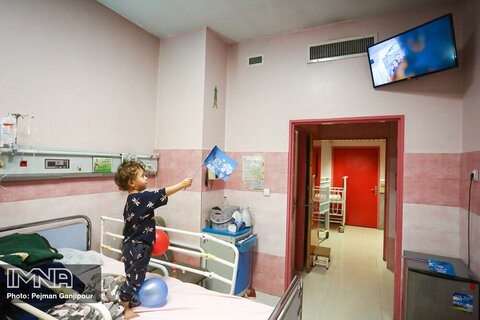 جشنواره فیلم کودک در ایستگاه بیمارستان امام حسین (ع)