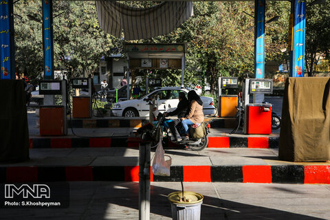 ۲۳۰ جایگاه عرضه بنزین در اصفهان فعال است