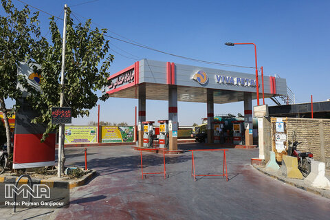 پمپ بنزین های شهر اصفهان پس از اختلال