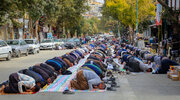 اقامه نماز جمعه در خیابان‌های شهر