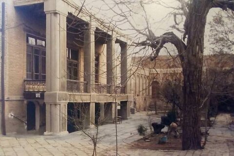 تخریب ۲۰۰ خانه تاریخی و ساخت مجتمع تجاری در شیراز صحت ندارد