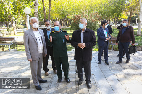 بازدید شهردار اصفهان از پارکینگ طبقاتی و موزه دفاع مقدس