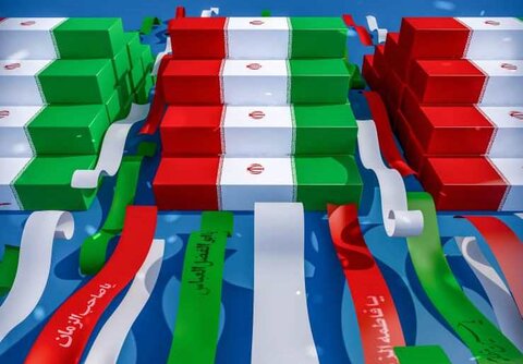نقش «۳۷۰ رود بی‌پایان» بر روی دیوارنگاره‌ ارگ عظیم جهان‌نما