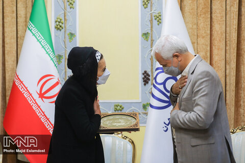 دیدار سفیر بولیوی در ایران با شهردار اصفهان