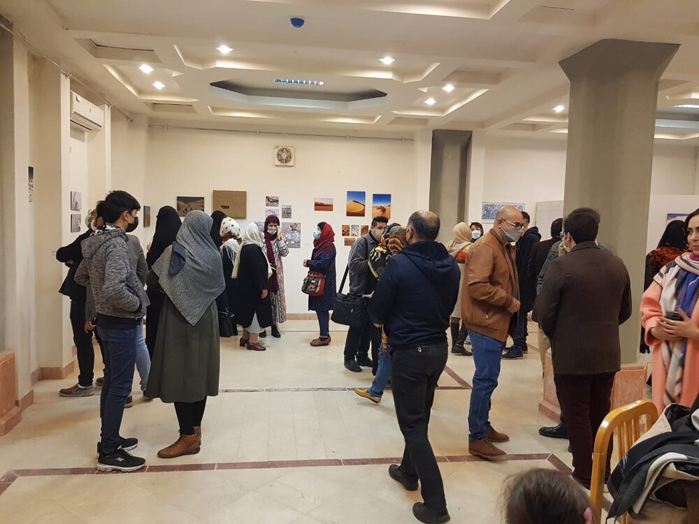 هنر کویر را در گالری انجمن هنرمندان نقاش اصفهان ببینید
