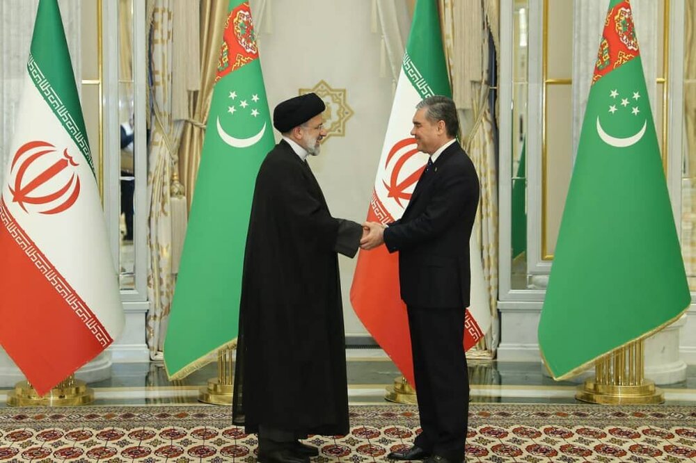 دیدار رئیسی با رئیس جمهور ترکمنستان