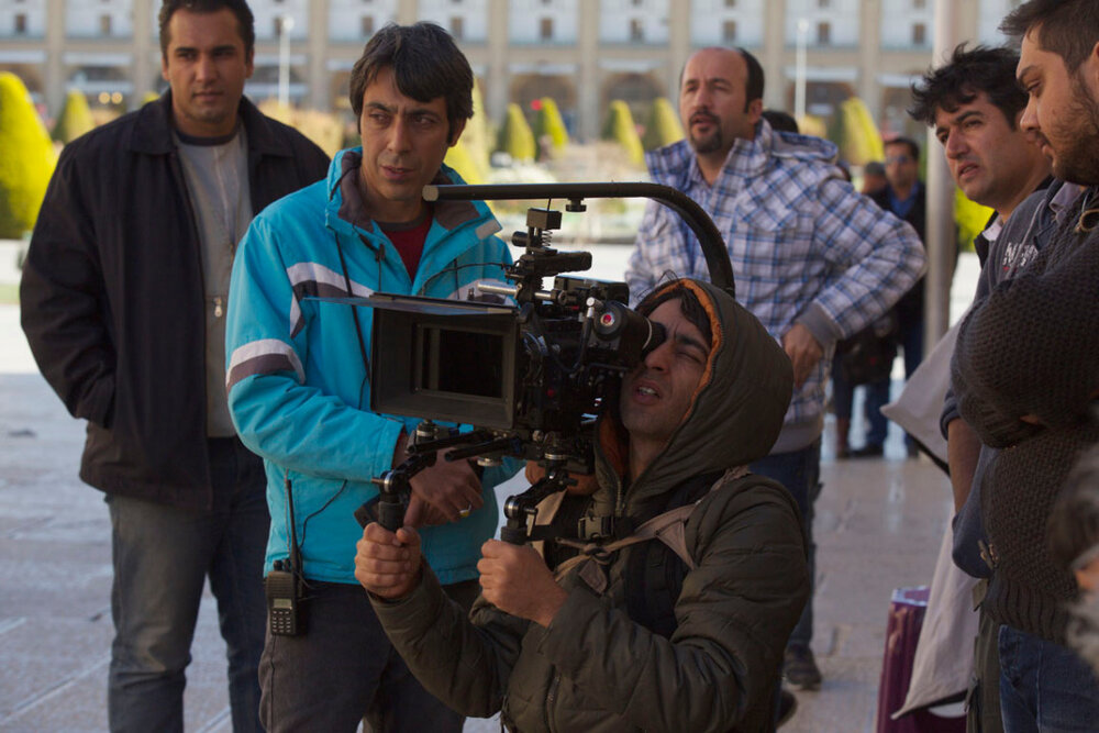 Touraj Aslani Receives Bollywood 2021 Best Cinematography Award
