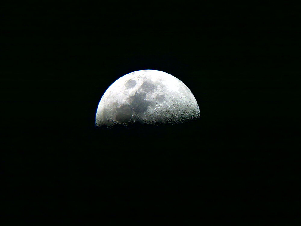 امشب ماه در نزدیک‌ترین فاصله به زمین