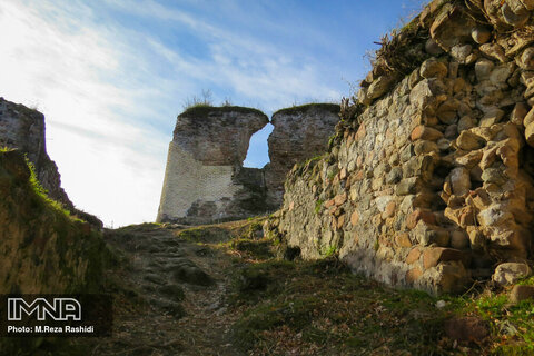 قلعه تاریخی صلصال لیسار