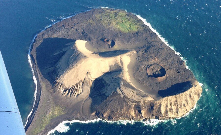 جزیره مرموز و ممنوع آتشفشانی سرتسی