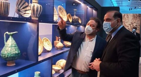 بازدید سفیر ایران از نمایشگاه پنج هزار سال فرهنگ و هنر ایران در آلمان