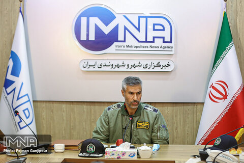 پایگاه هشتم شکاری پیشگام در خودکفایی نیروی هوایی ارتش/آسمان اصفهان امن است