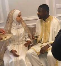 عروسی ستاره بارسلونا با پوشش اسلامی + عکس