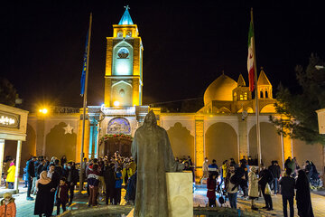 تبریک کریسمس ۲۰۲۶ و میلاد حضرت عیسی مسیح (ع)؛ پیام صلح، عشق و امید برای جهانیان