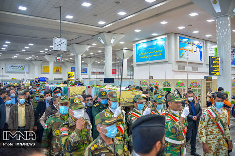 آیین استقبال از 9 تن از شهدای دفاع مقدس در شیراز