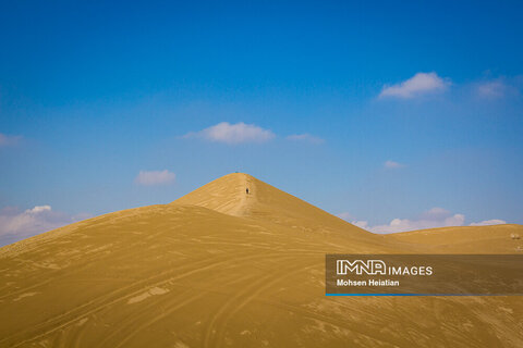 Varzaneh desert; land of hidden treasures