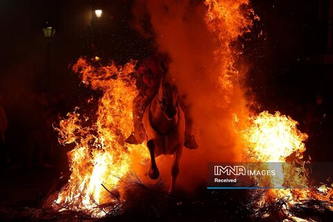 اسب سوار بر آتش برای پاکسازی: لاس لومیناریاس