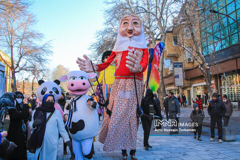 Isfahan's streets came alive with parade of cartoon characters
